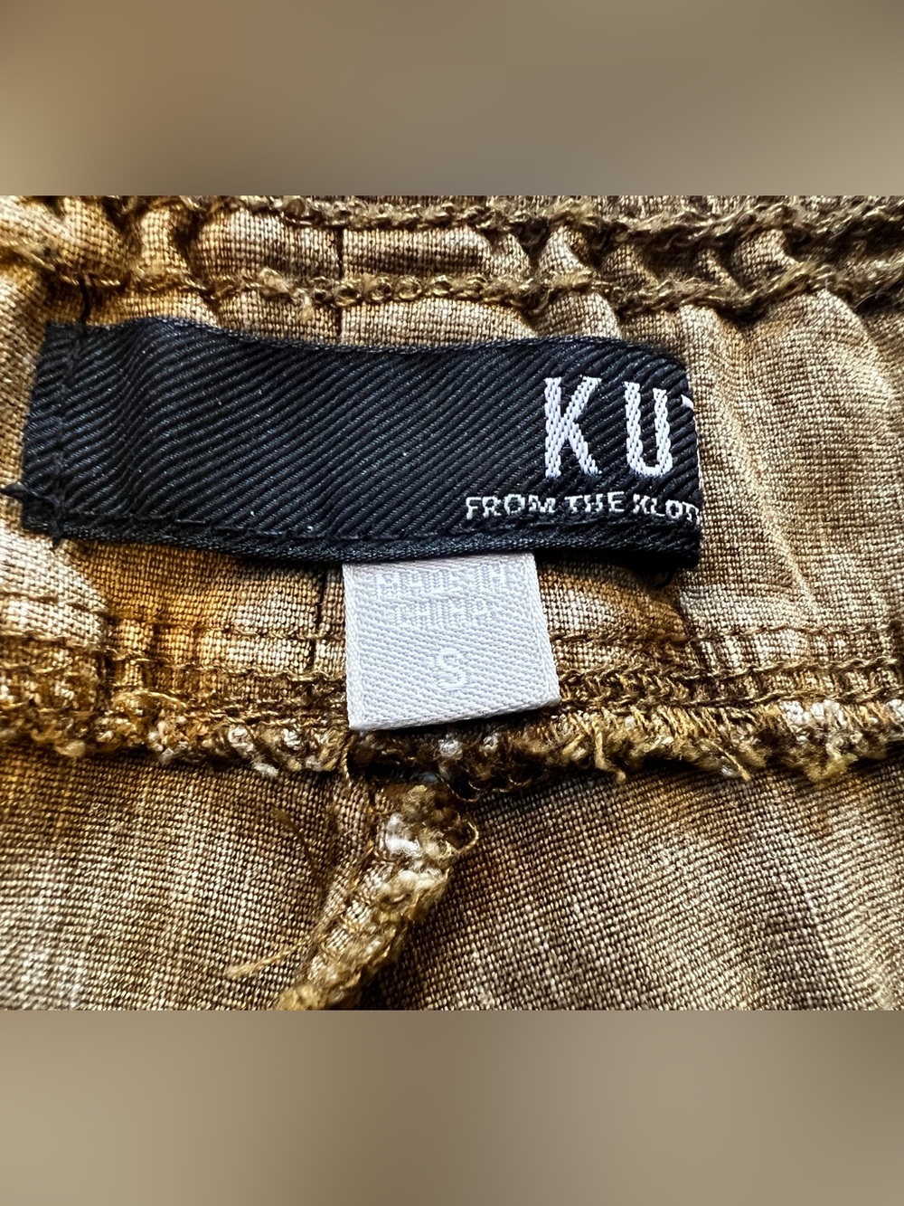 Christina Smocked Band Linen Short by Kut From The Kloth - Picture 6 of 11